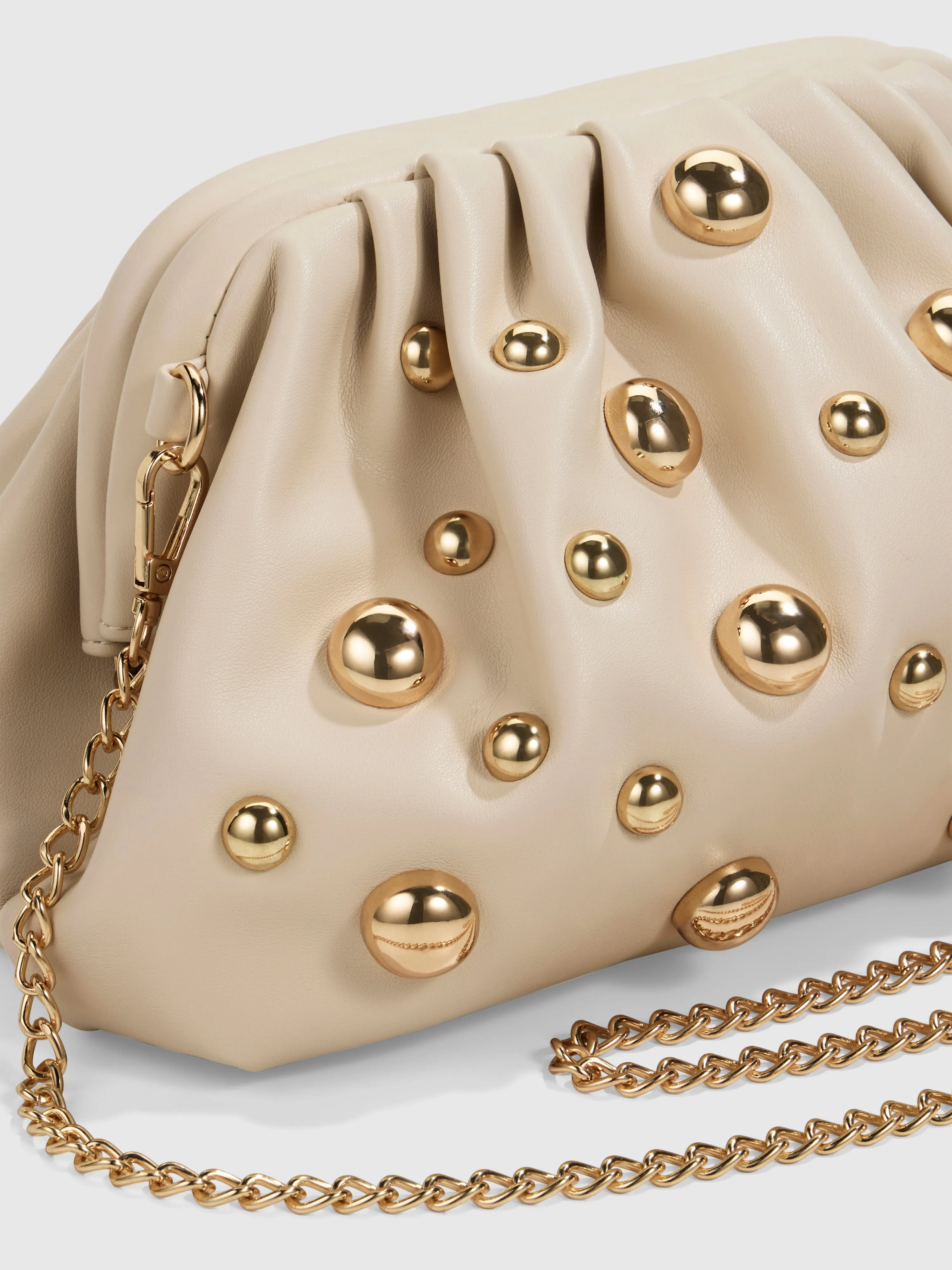 BILLIE CLUTCH