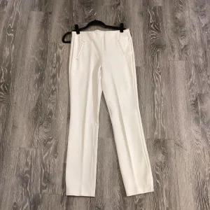 Chicos Pull On PANTS 4