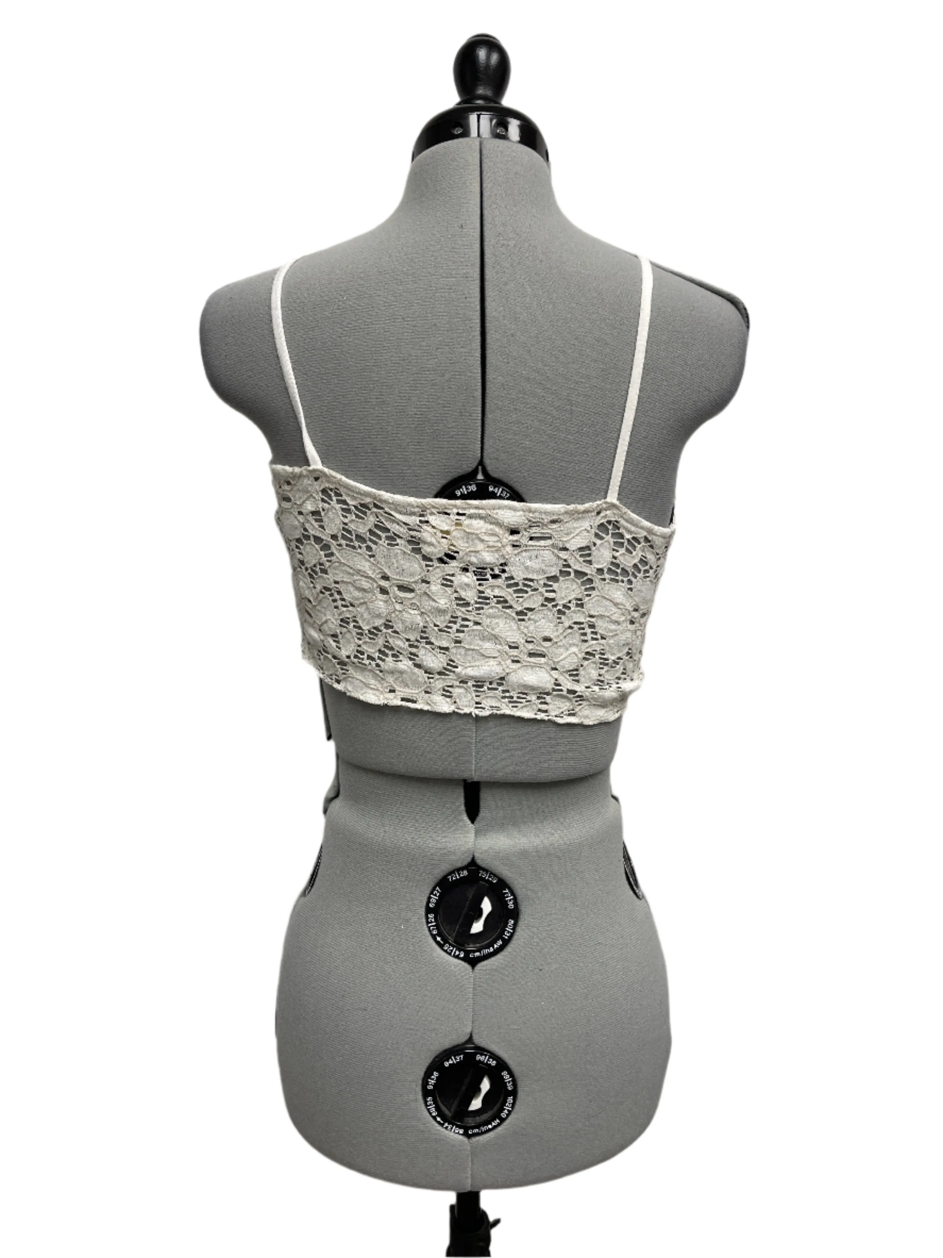 Clearance Price Womens Urban Outfitters Sleeveless Top, Extra Small  Limited Release!
