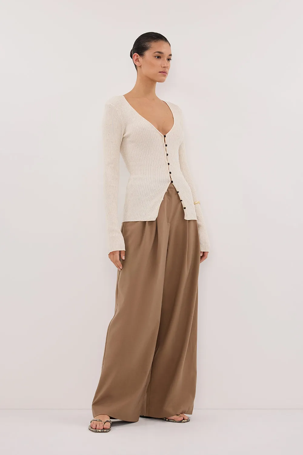 Dissh BLAIR NATURAL LONG SLEEVE KNIT TOP