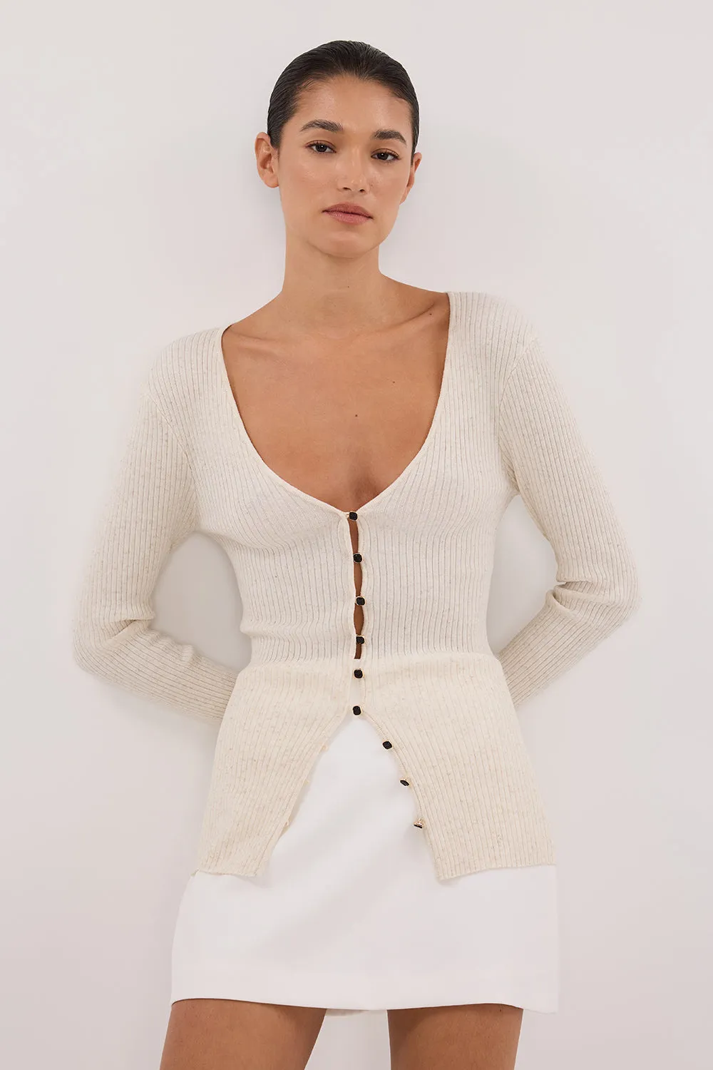 Dissh BLAIR NATURAL LONG SLEEVE KNIT TOP