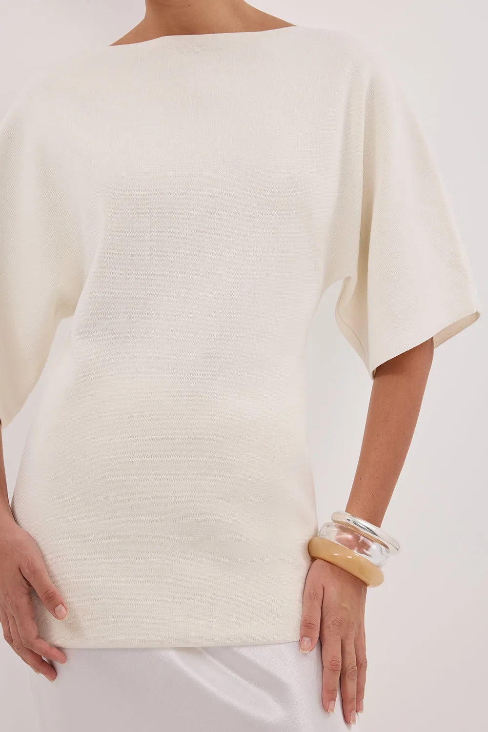 Dissh LIA IVORY SLEEVED KNIT TOP