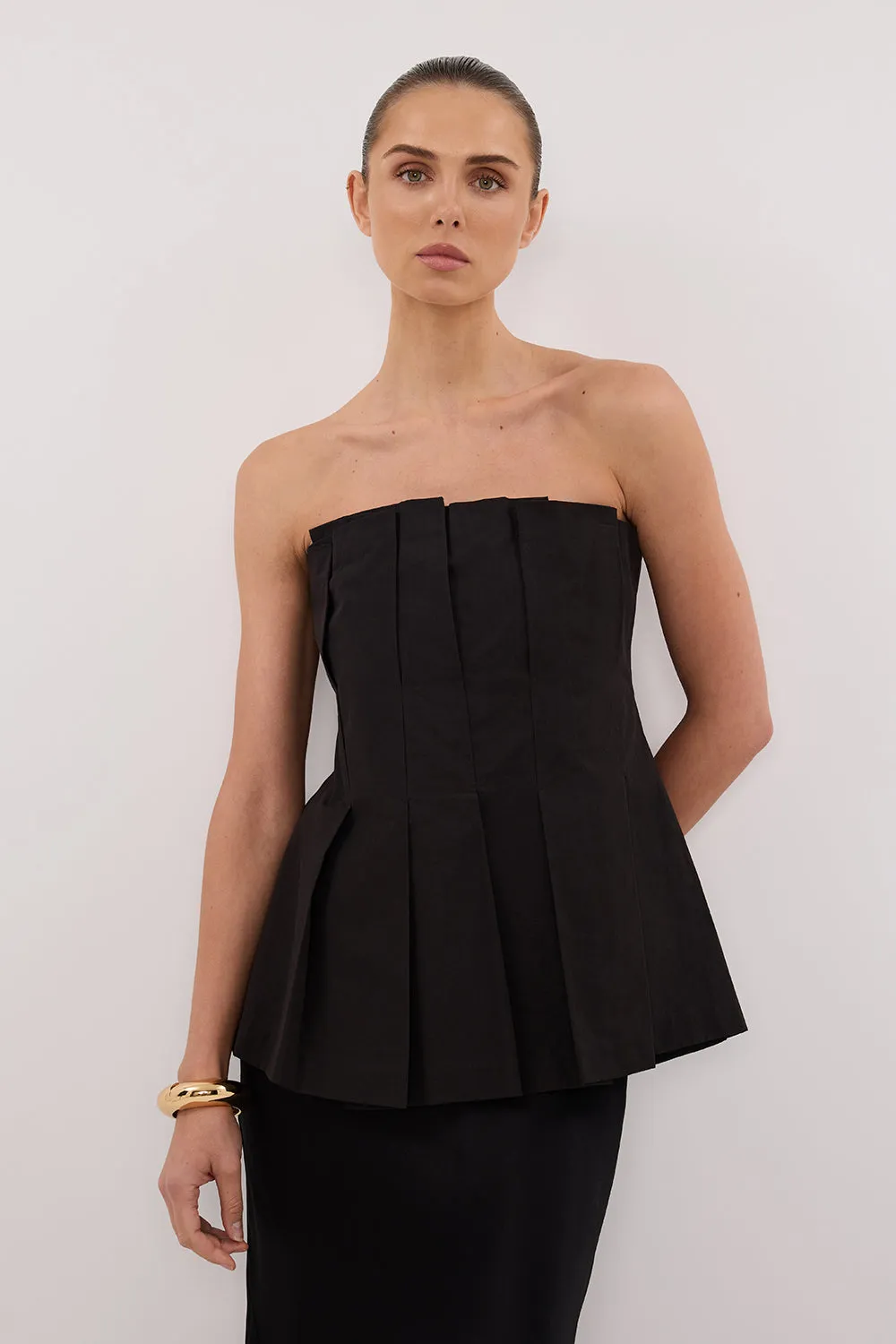 Dissh LILLY BLACK PLEATED STRAPLESS TOP