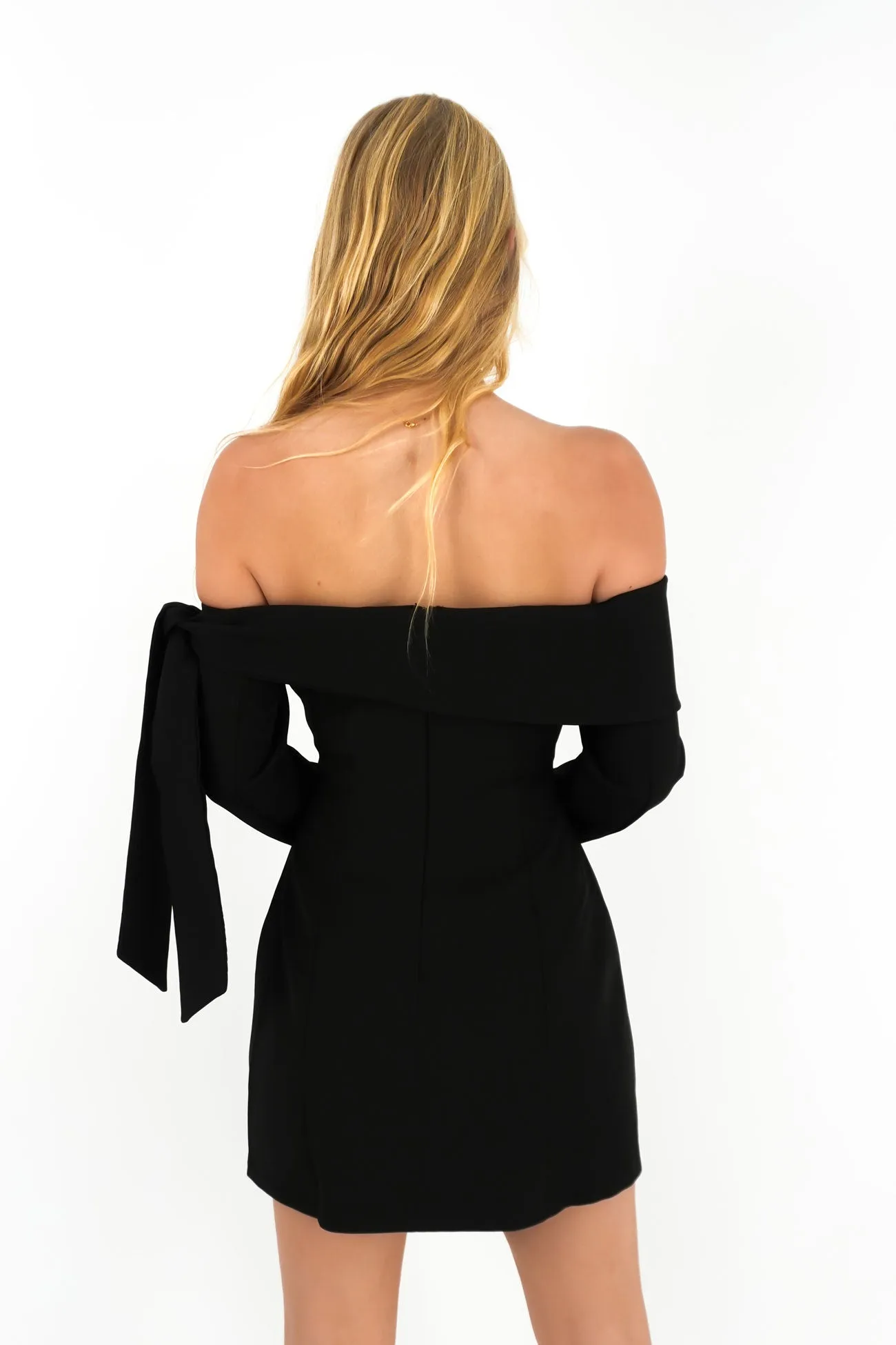 Finch Mini Dress Black