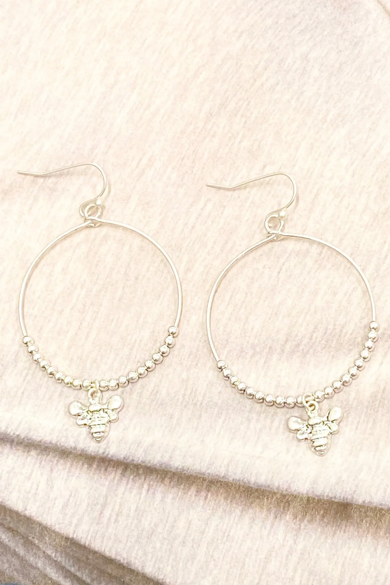 Looking Sweet Bee Circle Hoop Earrings