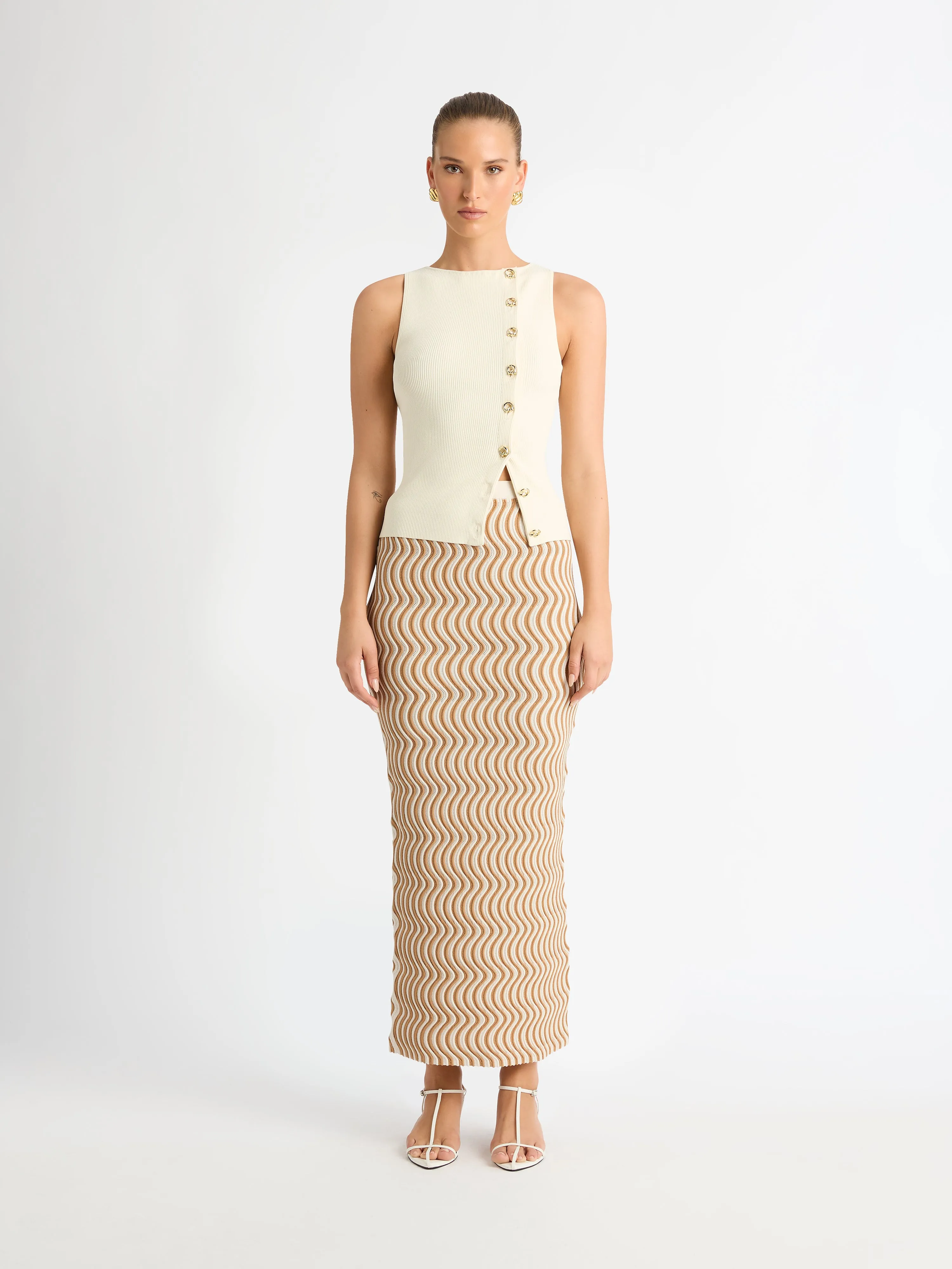 WAVY KNIT SKIRT